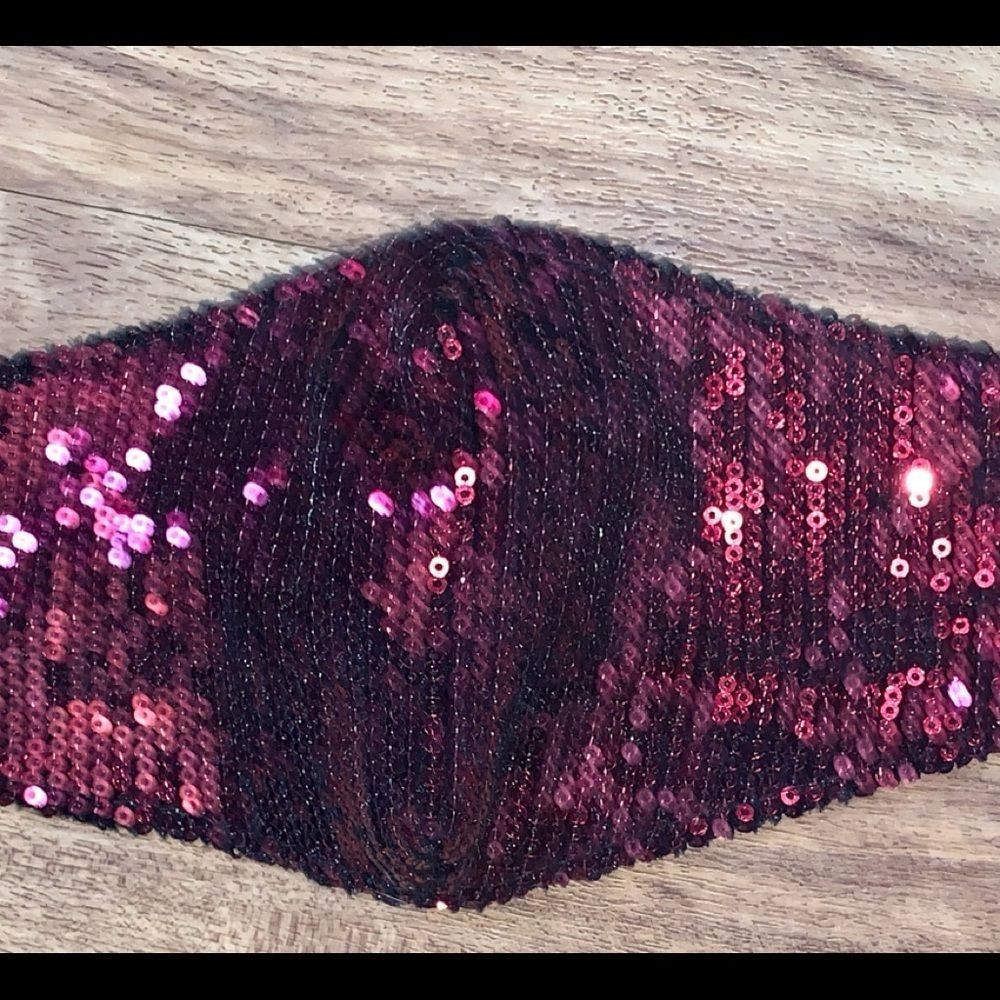 SEQUINED MASK FABULOUS DARLING